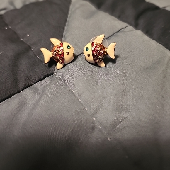 Betsey Johnson Mother's Day Release Crystal AB Heart Gold Fish Stud Earrings - Picture 2 of 3